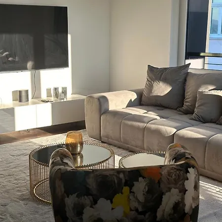 Living By Gb Gießen